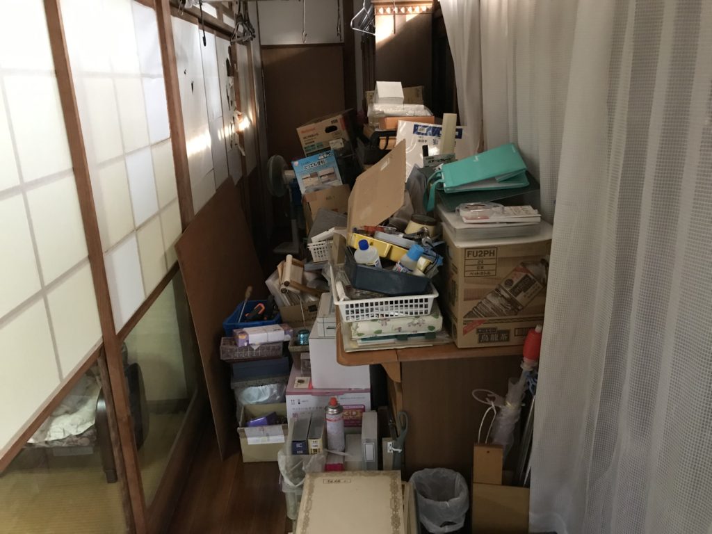 遺品生前整理K18等まとめ　　まる 大豪邸の遺品整理・生前整理10LLDDKK - YouTube